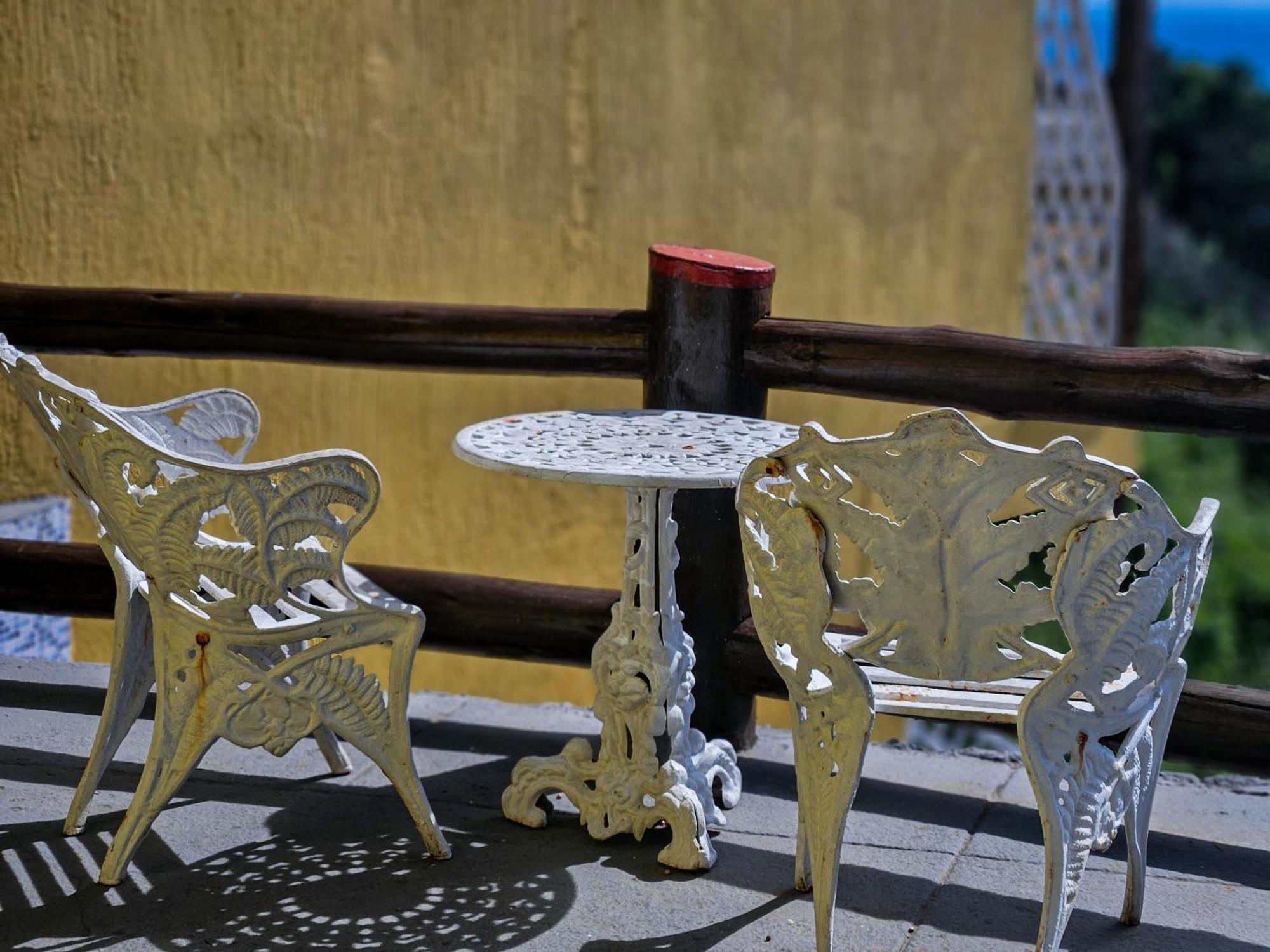 Готель Bella Vista Ocean View Армасан-душ-Бузіус Екстер'єр фото A set of miniature furniture
