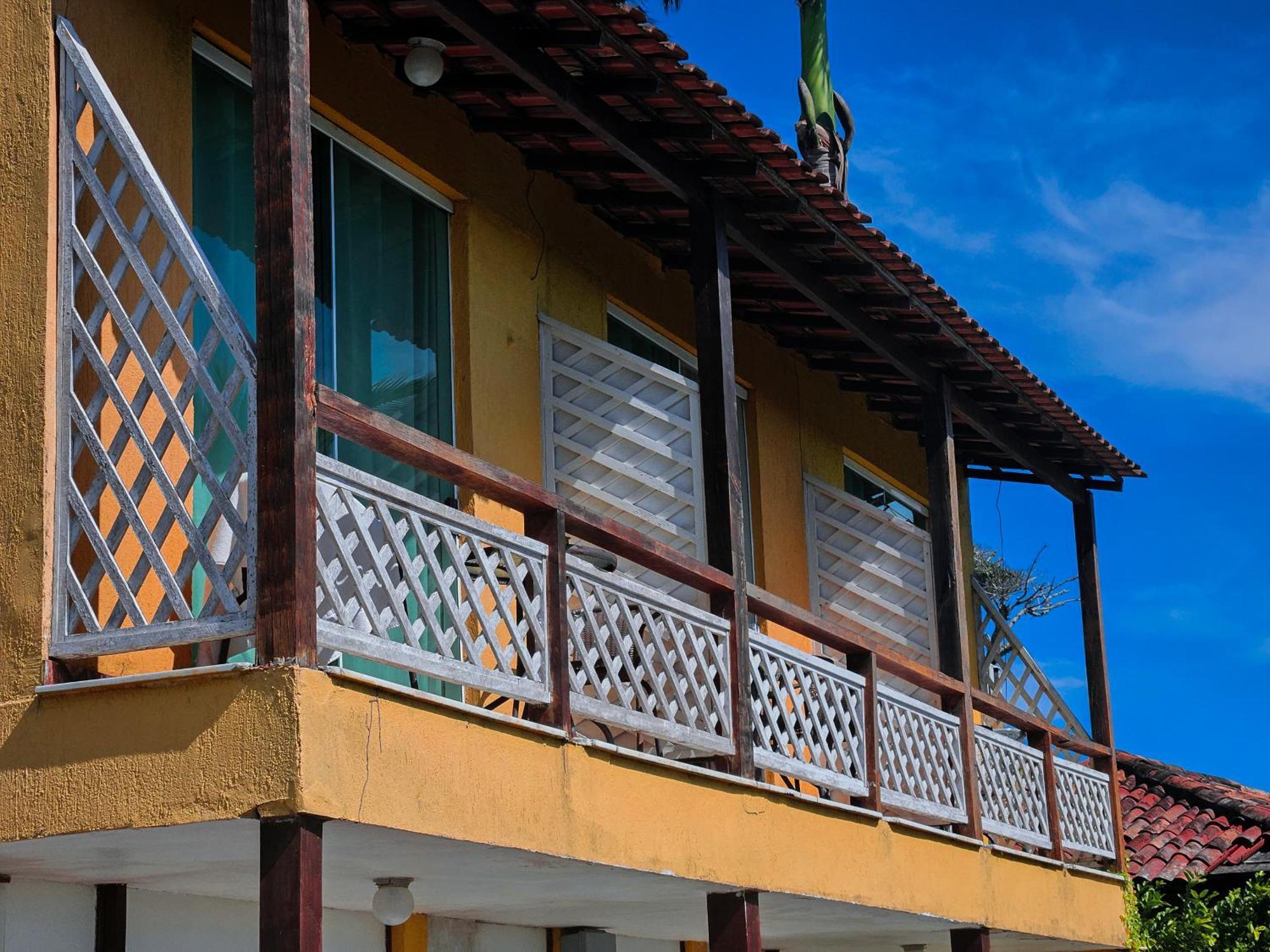 Готель Bella Vista Ocean View Армасан-душ-Бузіус Екстер'єр фото A balcony in Cartagena, Colombia